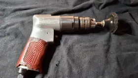 Husky H4822 3/8-inch Combination Pistol Grip Air Drill 1800 Rpm 90 Psi Husky H4822 3/8-inch Combination Pistol Grip Air Drill 1800 Rpm 90 Psi