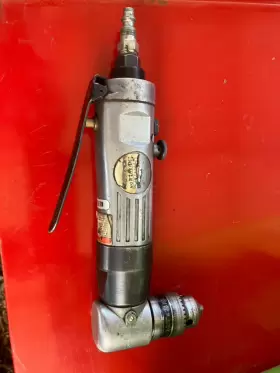 Northern Industrial Tools 67474 Reversible Tool Pneumatic Angle Drill 3/8 Inch Chuck Works As It Should
